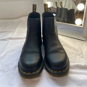 Size 10 Doc Martin Chelsea Boot, worn twice bought in 2021